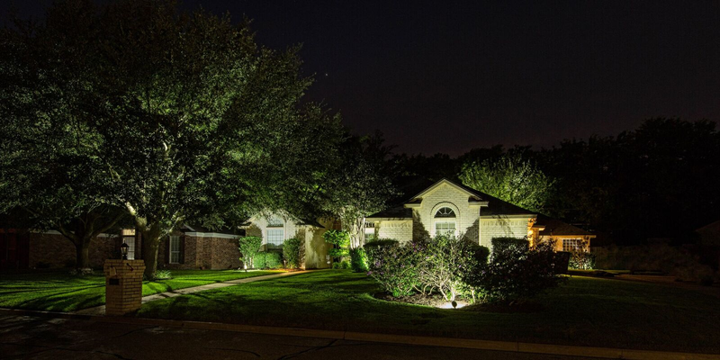 Outdoor up lighting and landscape lighting