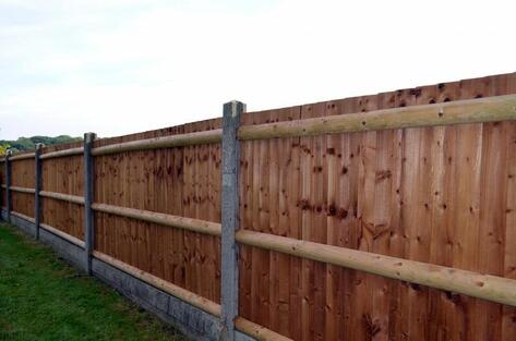 picture of wood privacy fencing